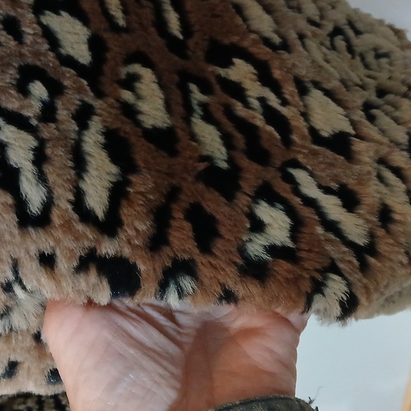 Pleasant Pheasant  faux fur jacket Animal Print GUC, Luxury,Mob Wife, Old Money - Picture 5 of 12